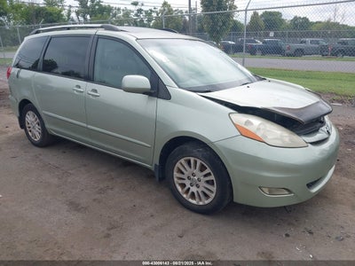 TOYOTA SIENNA 2008