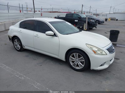 INFINITI G37 2011