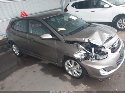 HYUNDAI ACCENT 2012