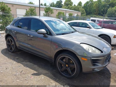 PORSCHE MACAN 2015