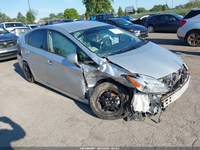 TOYOTA PRIUS 2015