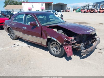 LINCOLN TOWN CAR 2000