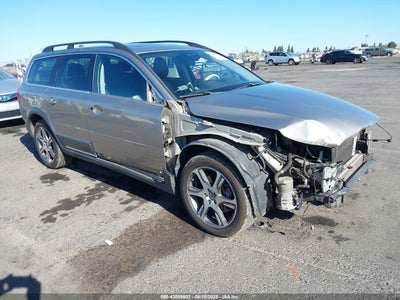 VOLVO XC70 2012