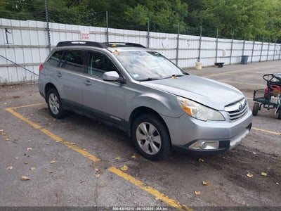 SUBARU OUTBACK 2012