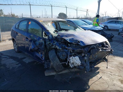 TOYOTA PRIUS 2011
