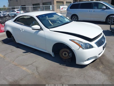 INFINITI G37 2013