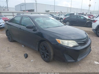 TOYOTA CAMRY 2014