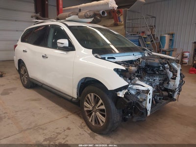 NISSAN PATHFINDER 2018