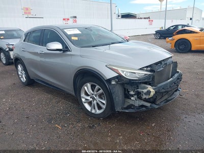 INFINITI QX30 2017