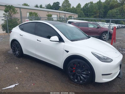 TESLA MODEL Y 2023