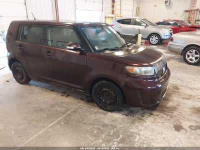 SCION XB 2010