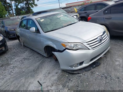 TOYOTA AVALON 2012