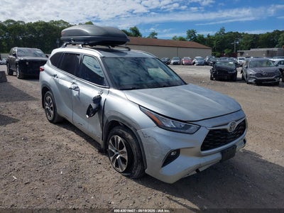 TOYOTA HIGHLANDER 2020