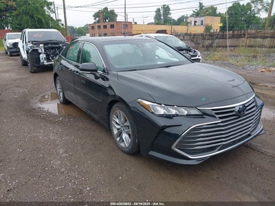 TOYOTA AVALON 2019