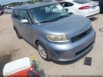 SCION XB 2010