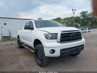 TOYOTA TUNDRA 2010