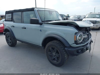 FORD BRONCO 2022