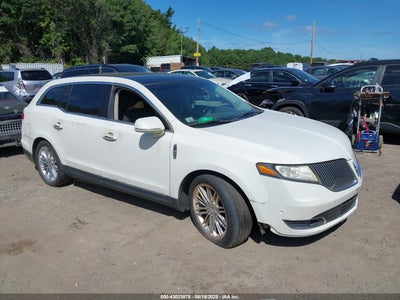 LINCOLN MKT 2013