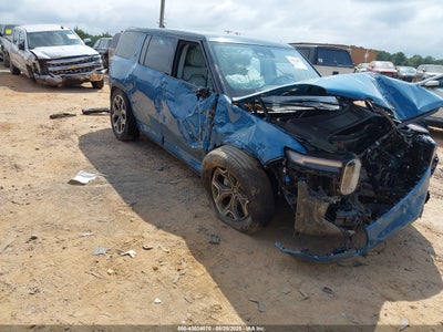 RIVIAN R1S 2025