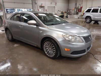 SUZUKI KIZASHI 2011