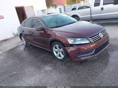 VOLKSWAGEN PASSAT 2012