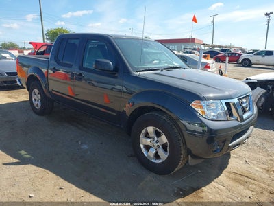 NISSAN FRONTIER 2012