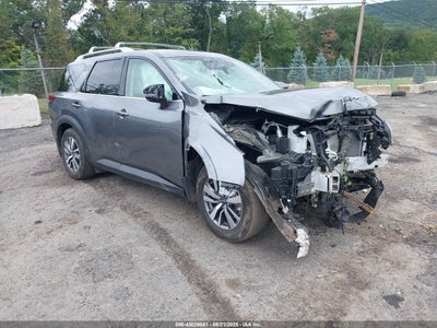 NISSAN PATHFINDER 2024