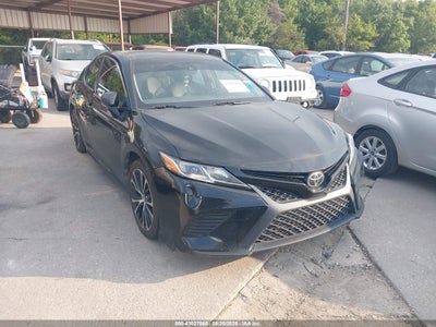 TOYOTA CAMRY 2018