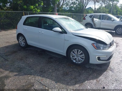 VOLKSWAGEN E-GOLF 2015