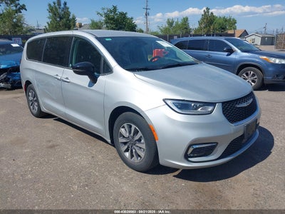 CHRYSLER PACIFICA HYBRID 2024