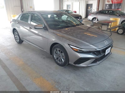 HYUNDAI ELANTRA HYBRID 2025