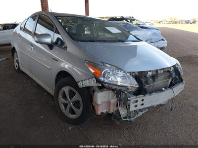 TOYOTA PRIUS 2015