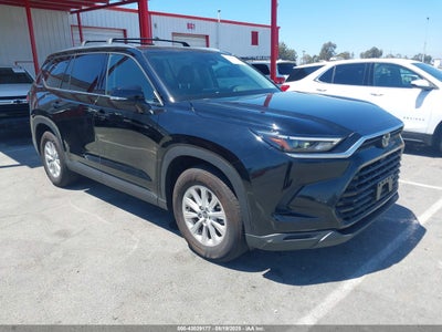 TOYOTA GRAND HIGHLANDER 2024