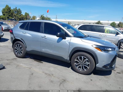 TOYOTA COROLLA CROSS HYBRID 2025
