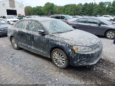 VOLKSWAGEN JETTA 2011
