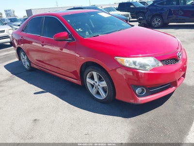 TOYOTA CAMRY 2012