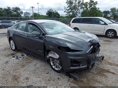 FORD FUSION HYBRID 2019