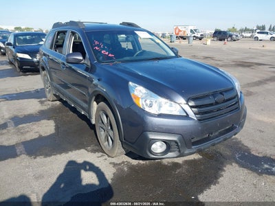 SUBARU OUTBACK 2014
