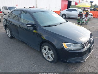 VOLKSWAGEN JETTA 2011