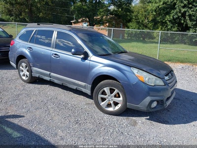 SUBARU OUTBACK 2013