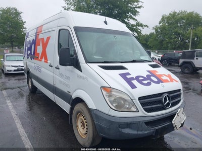 MERCEDES-BENZ SPRINTER 2500 2011