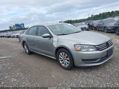 VOLKSWAGEN PASSAT 2012