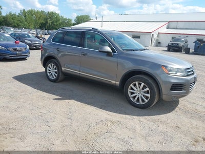 VOLKSWAGEN TOUAREG 2011