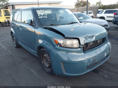 SCION XB 2010