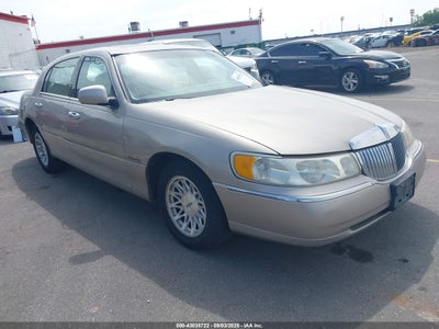 LINCOLN TOWN CAR 2000