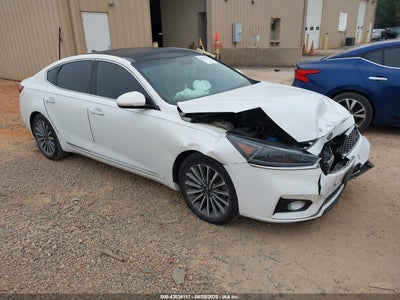 KIA CADENZA 2018