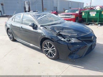 TOYOTA CAMRY 2018