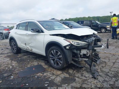 INFINITI QX30 2017