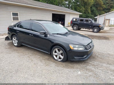 VOLKSWAGEN PASSAT 2013