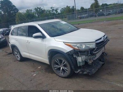 TOYOTA HIGHLANDER 2016